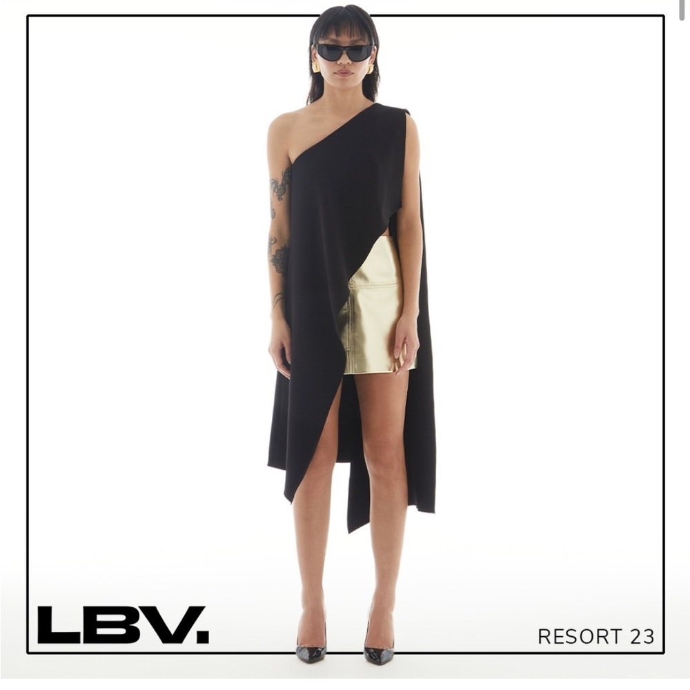 LBV. Crepe Draped One Shoulder Tunic Black
